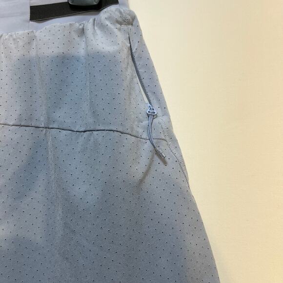 Lululemon Women’s Blue Lined Running Shorts Size M Lightweight Athletic - Picture 9 of 10